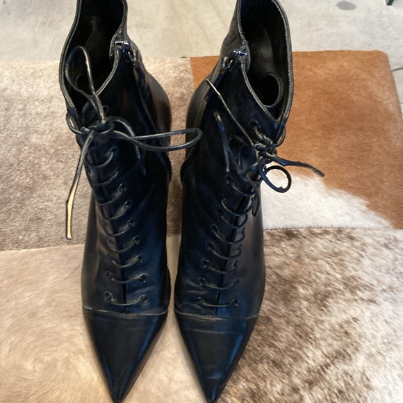 Funky “Zara” Vintage look black leather dress/ casual shirt boot - Picture 4 of 7